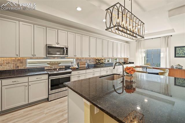 6179 Armdale Heights