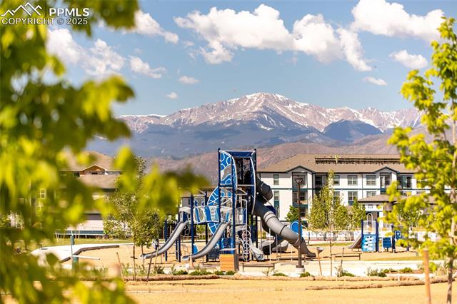 2084 Peridot Loop Heights