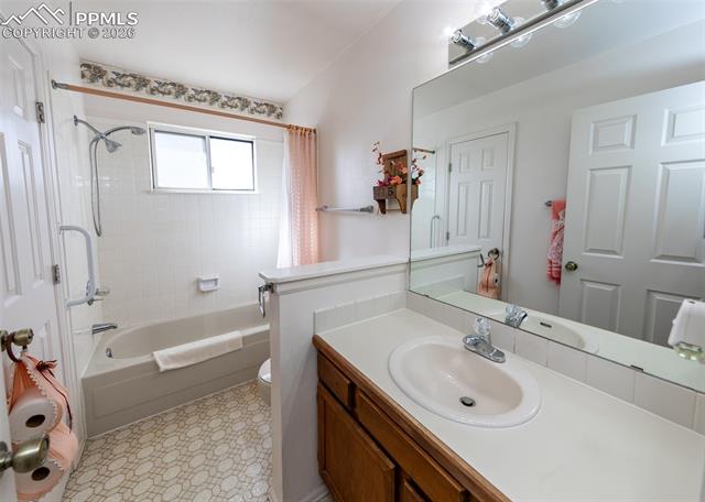 3425 Excelsior Drive