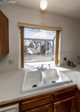 3425 Excelsior Drive