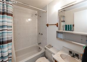 3425 Excelsior Drive