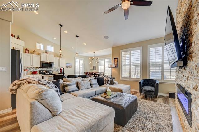 10948 Echo Canyon Drive
