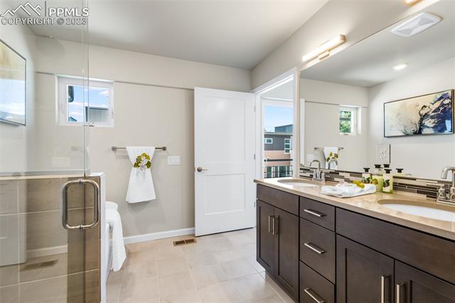 1740 Creek Edge View