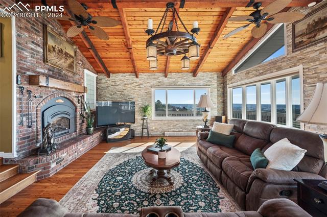 8475 Red Spring Valley Road