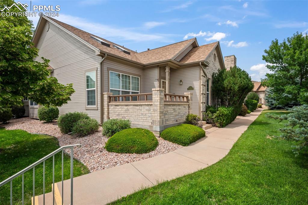 7025 Vasalias Heights