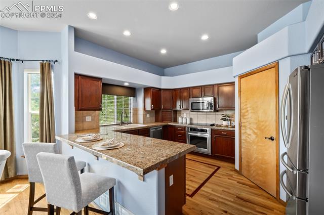 7025 Vasalias Heights