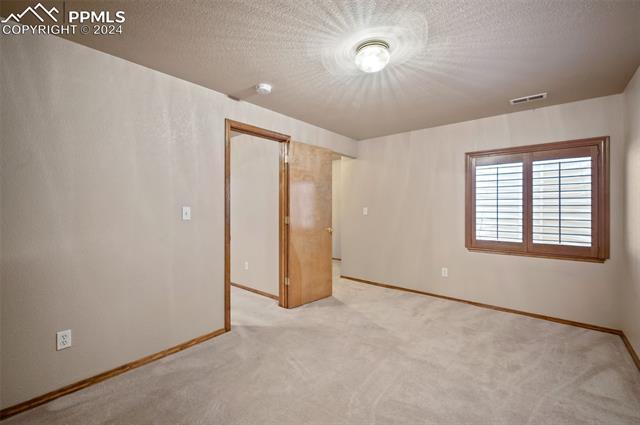 7025 Vasalias Heights