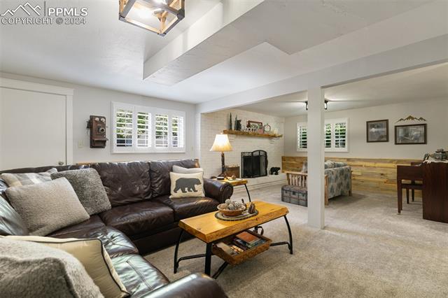 4376 Teeter Totter Circle