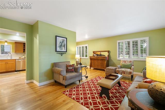 4376 Teeter Totter Circle