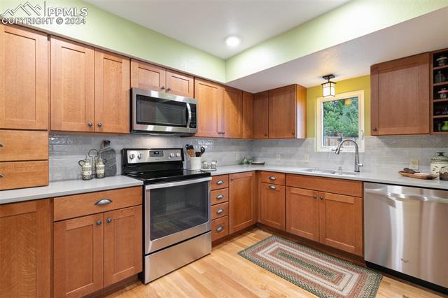 4376 Teeter Totter Circle