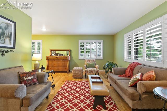 4376 Teeter Totter Circle