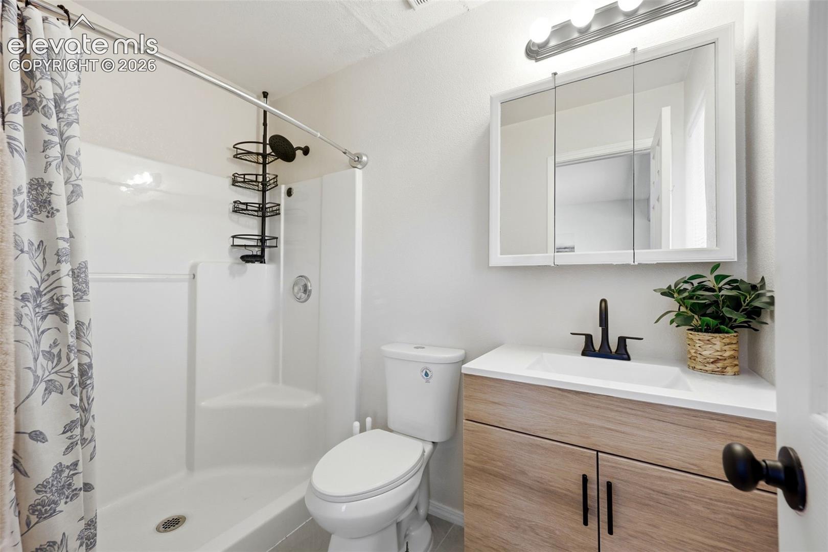 1218 E Onizuka Lane