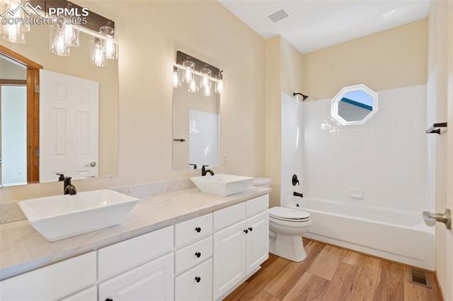 2705 Helmsdale Drive