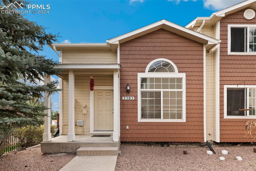 2585 Mesa Springs View