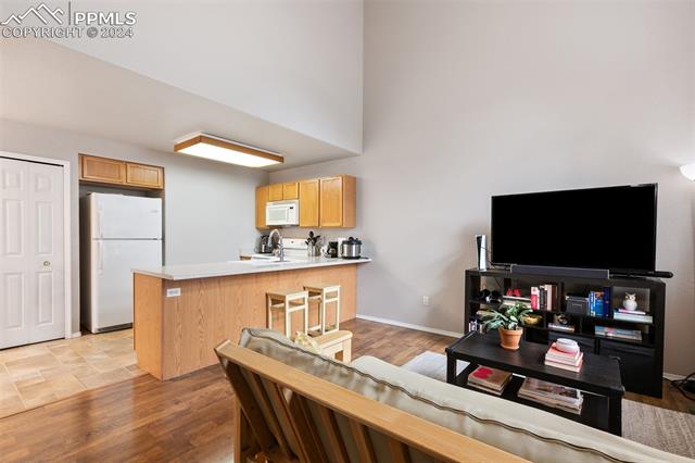 2585 Mesa Springs View