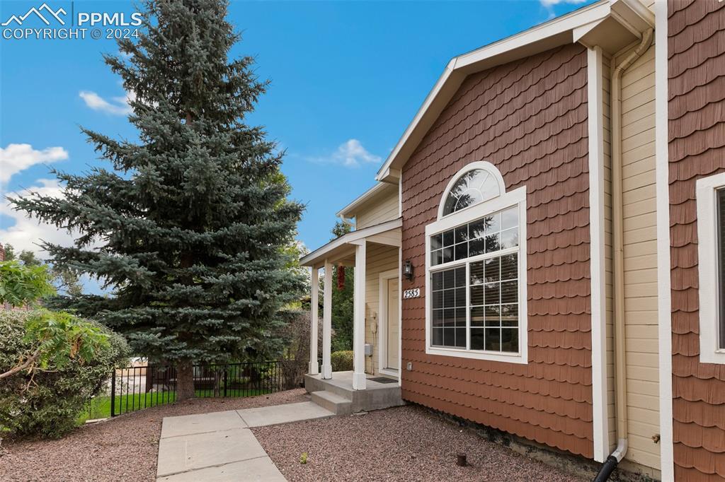 2585 Mesa Springs View