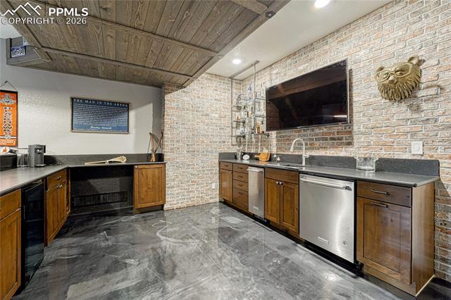 1301 Hazeline Lake Drive