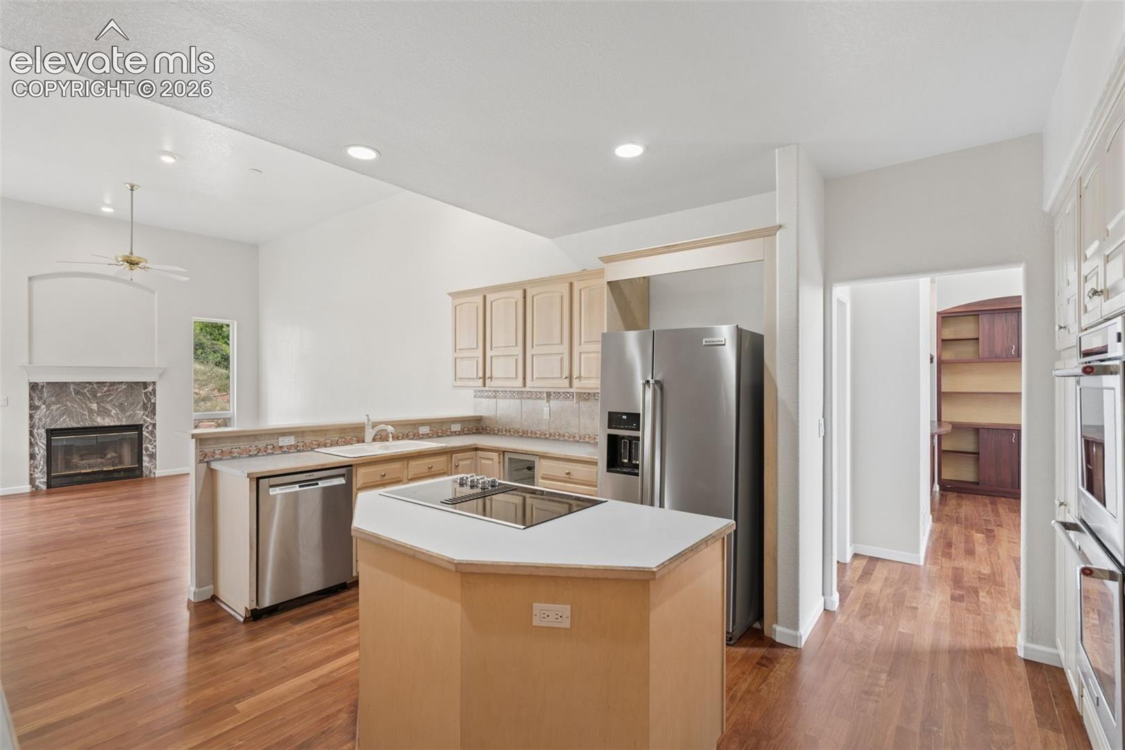 2730 Kittridge Avenue