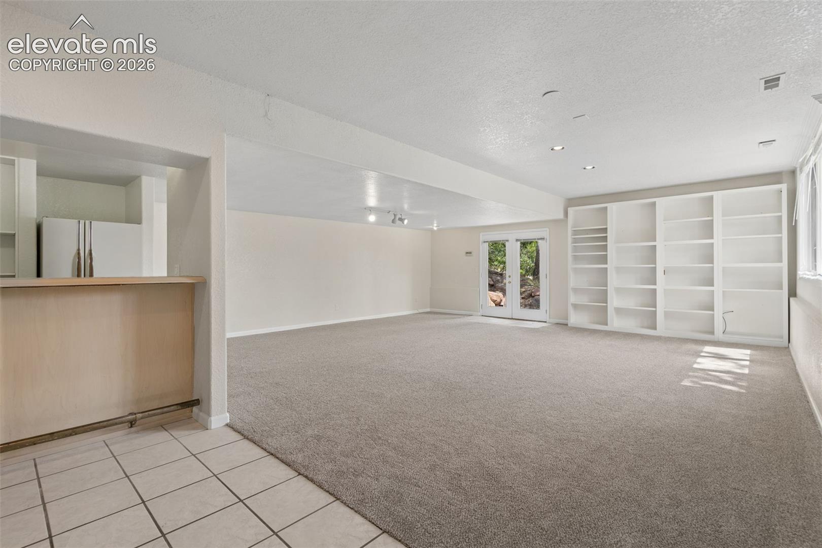 2730 Kittridge Avenue