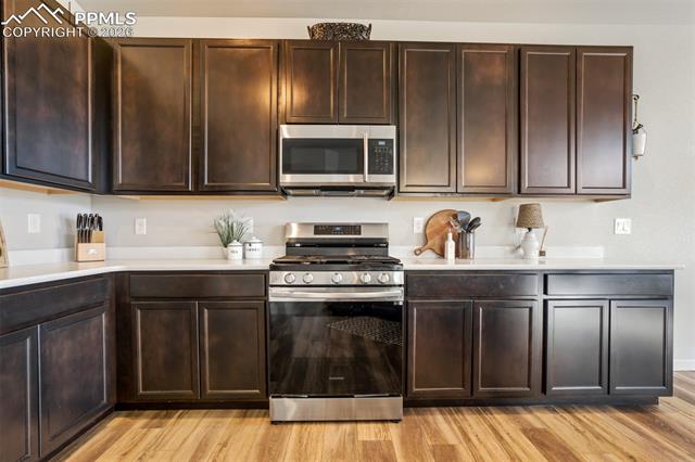 6994 Peachleaf Drive