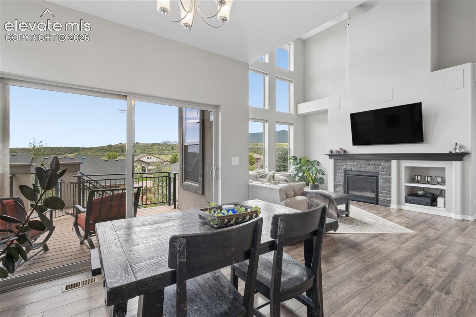 2941 Lakefront Drive