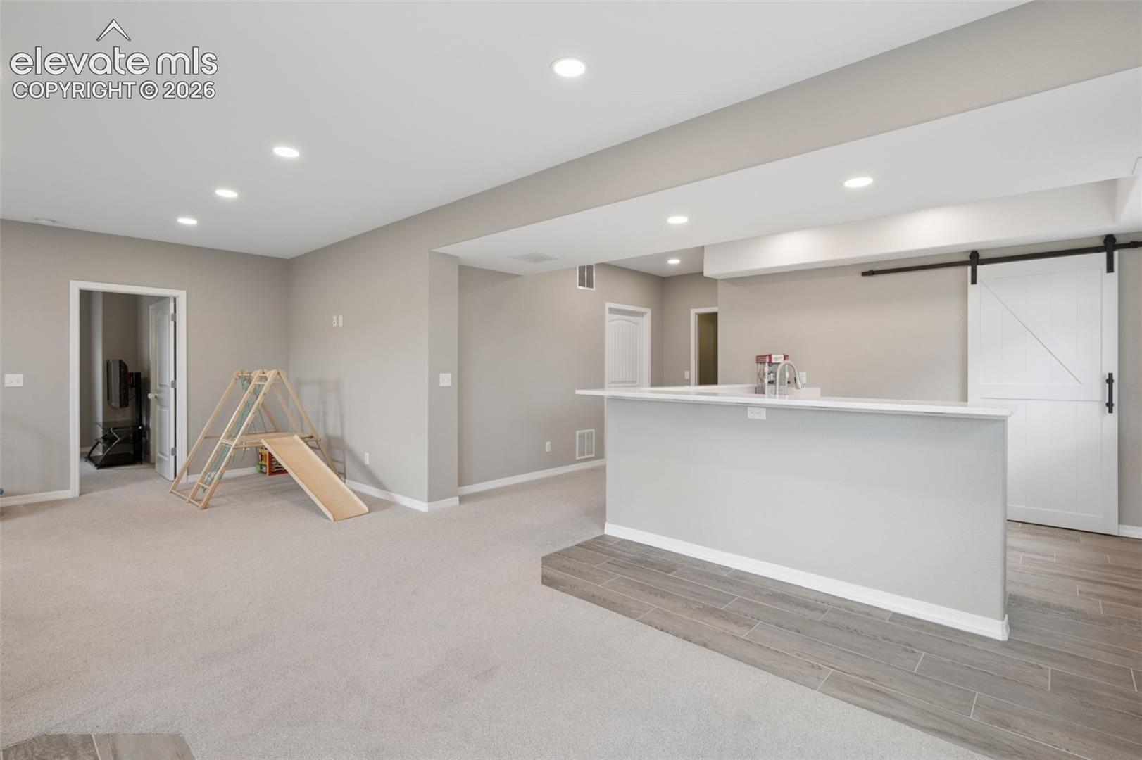2941 Lakefront Drive