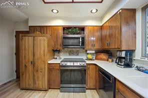 5945 Castlewood Lane