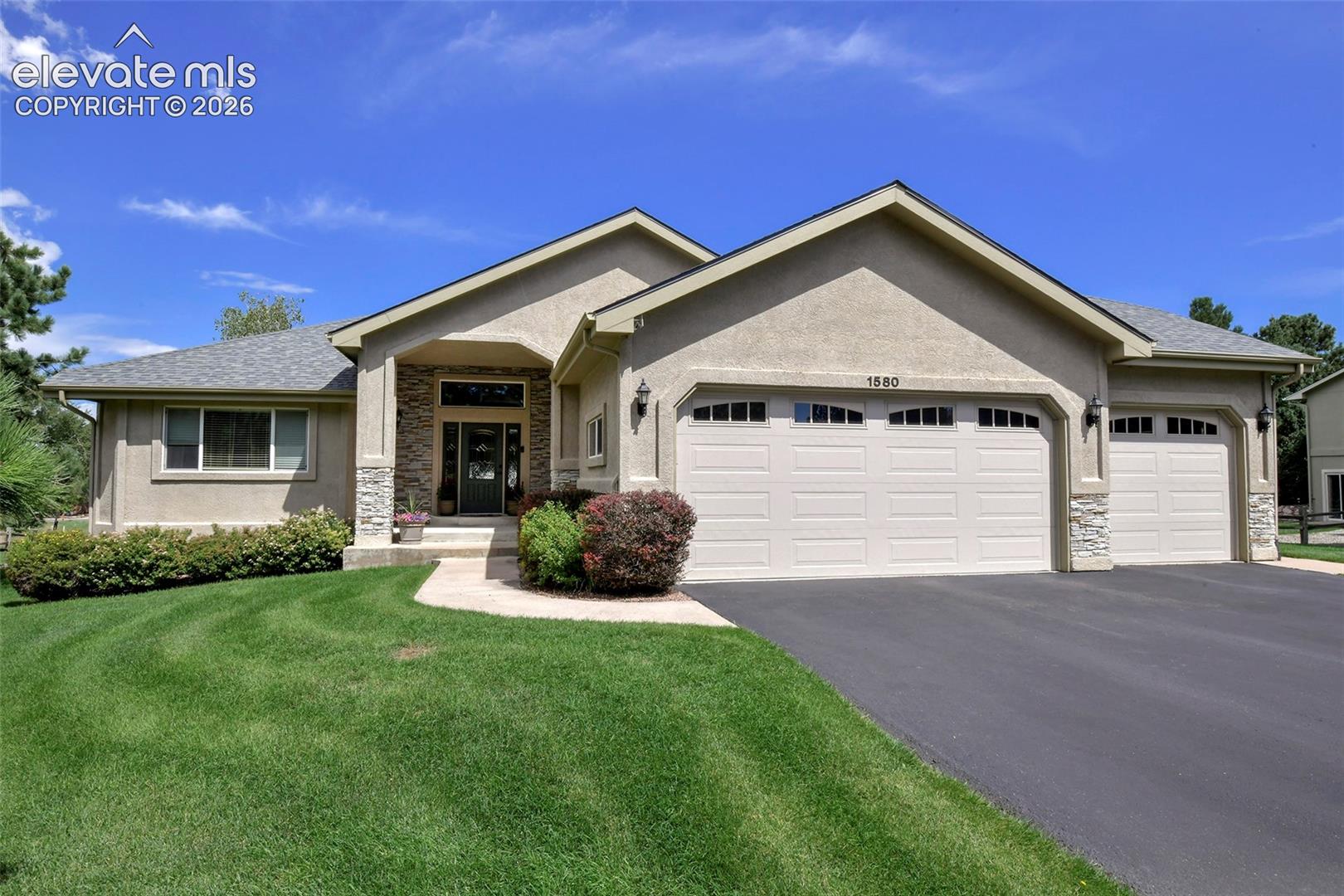 1580 Old Antlers Way