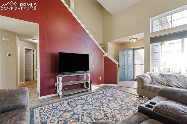 4648 Saddle Ridge Drive