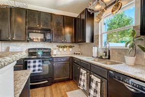 6440 Vickie Lane