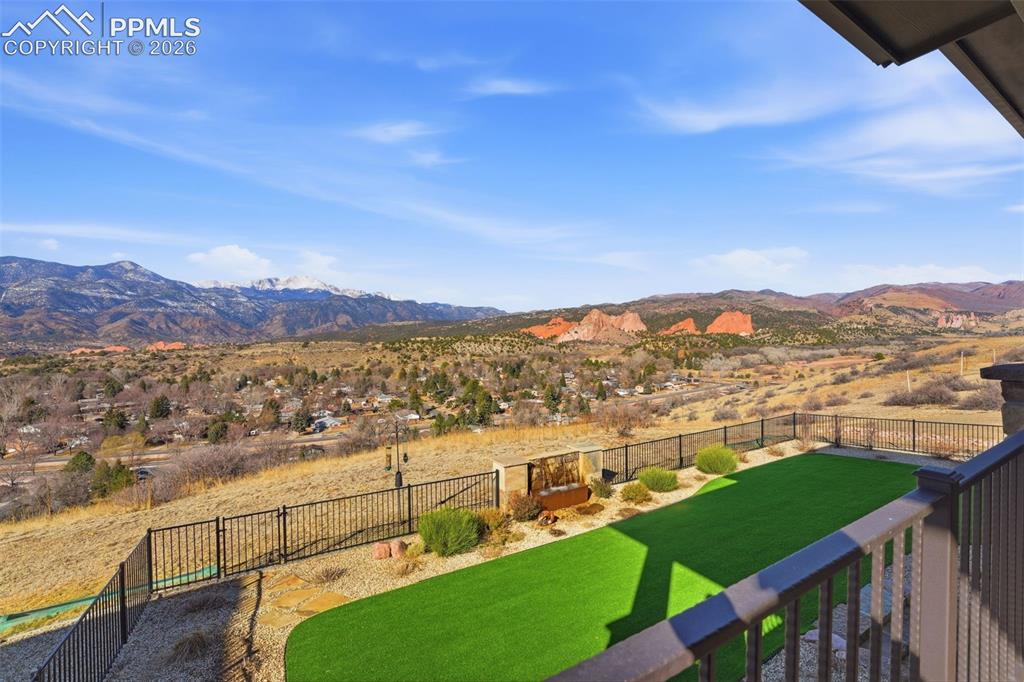 2716 Cathedral Rock View