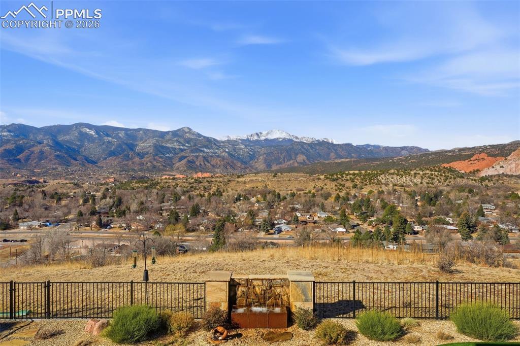 2716 Cathedral Rock View