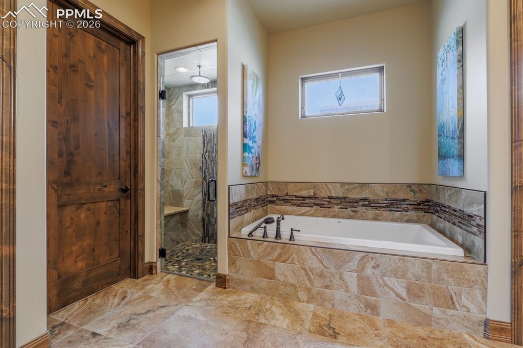 2716 Cathedral Rock View