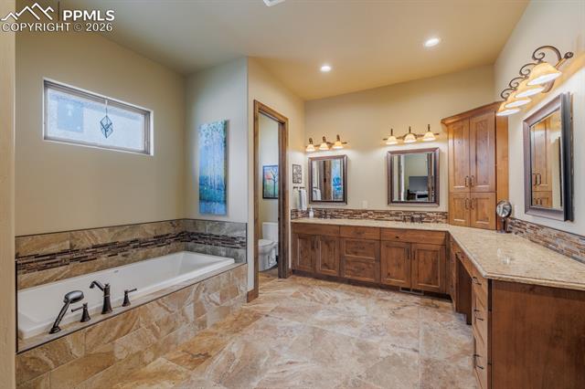 2716 Cathedral Rock View