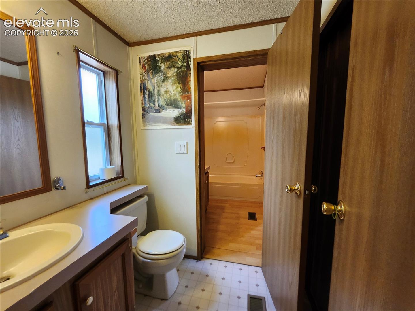 400 Pikes Peak Lane