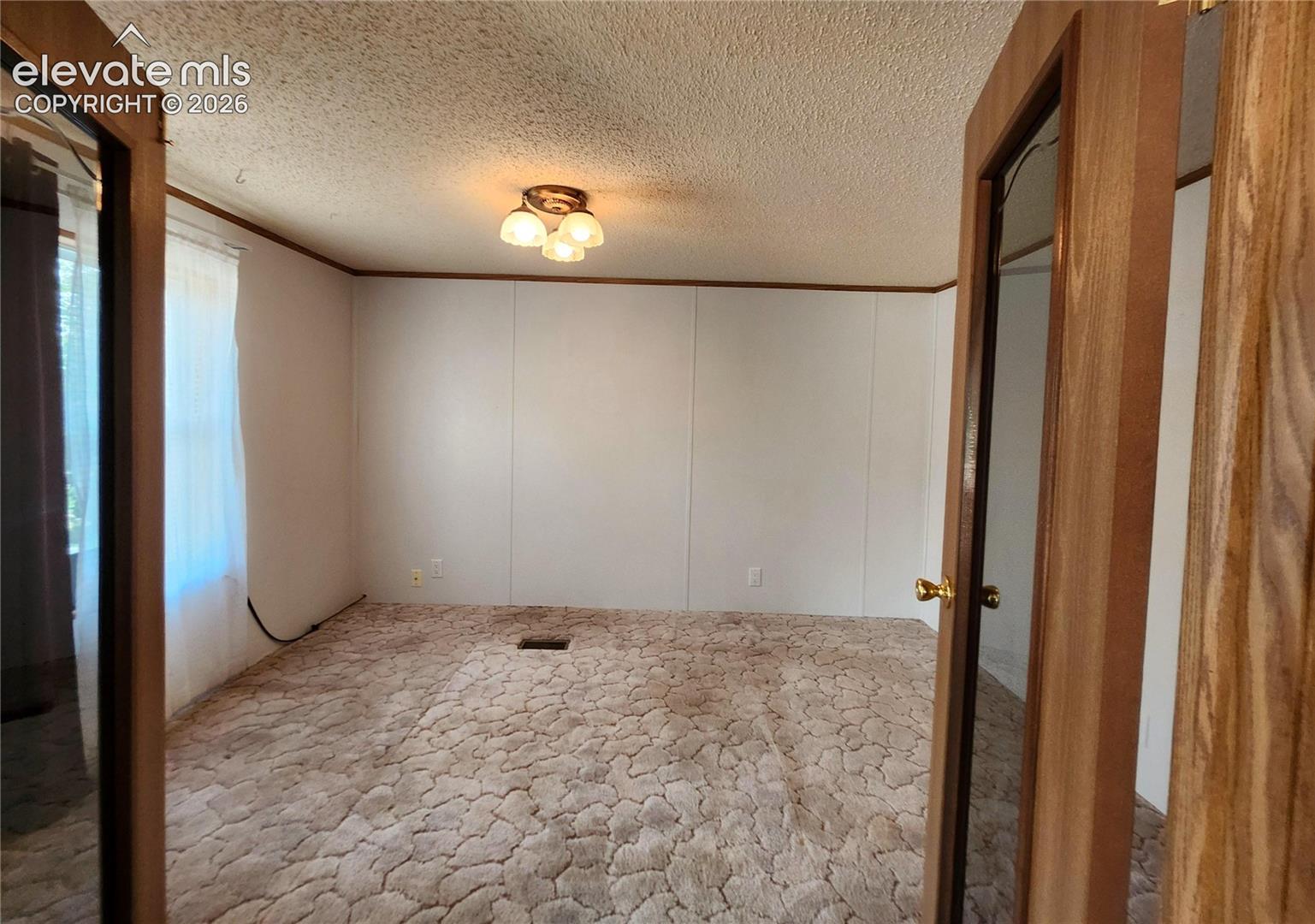 400 Pikes Peak Lane