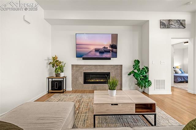 4841 Hanging Lake Circle