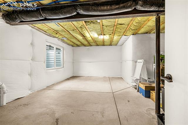 4841 Hanging Lake Circle