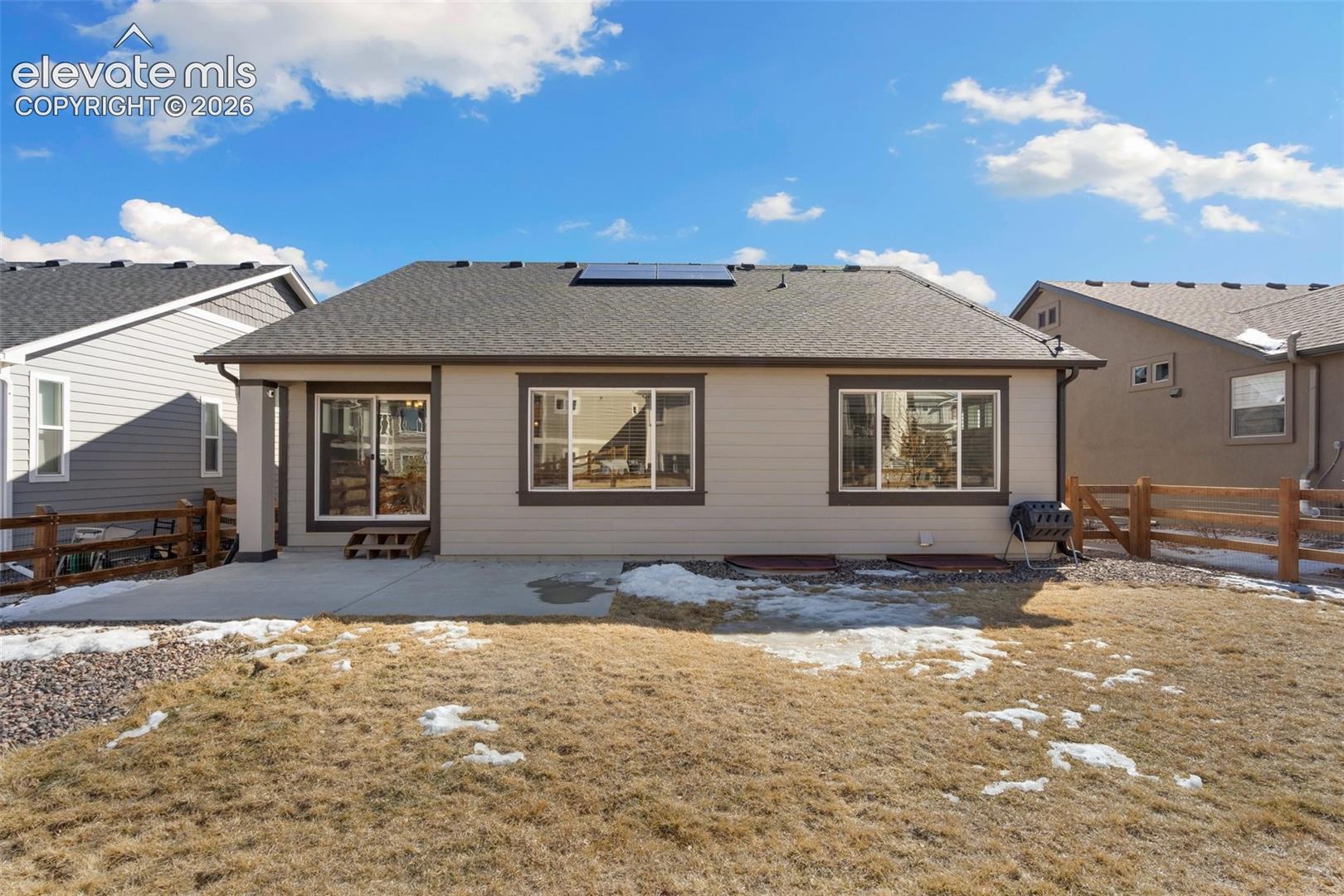 2554 Lakes Edge Drive