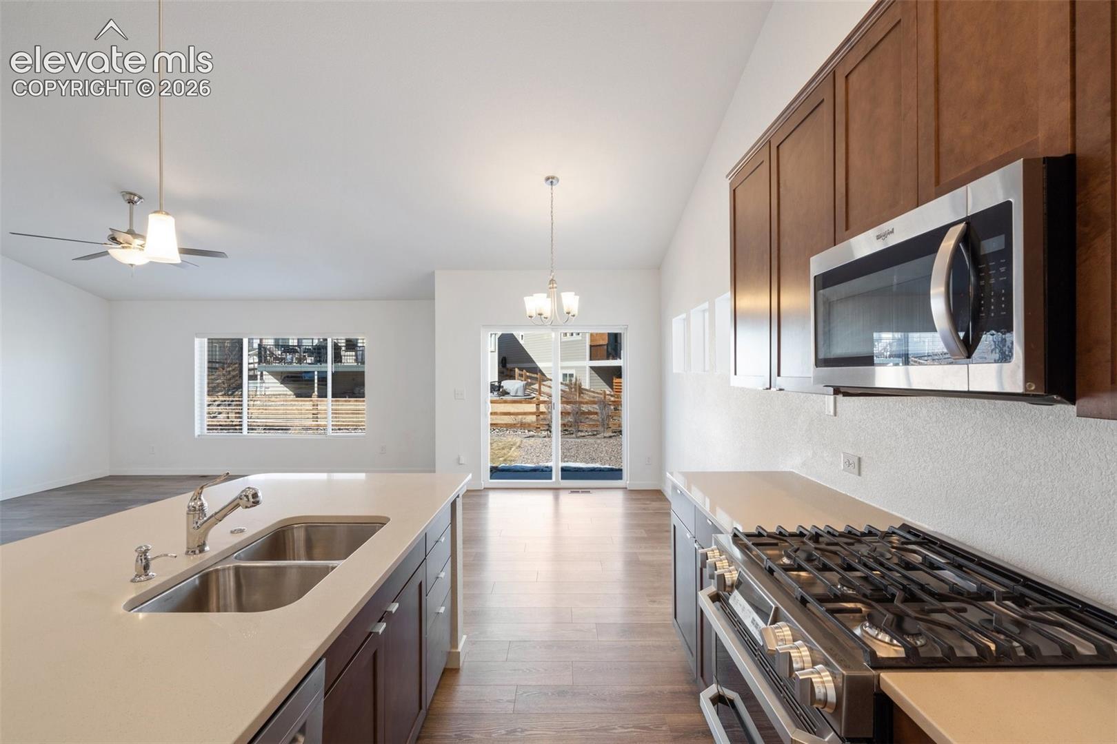 2554 Lakes Edge Drive
