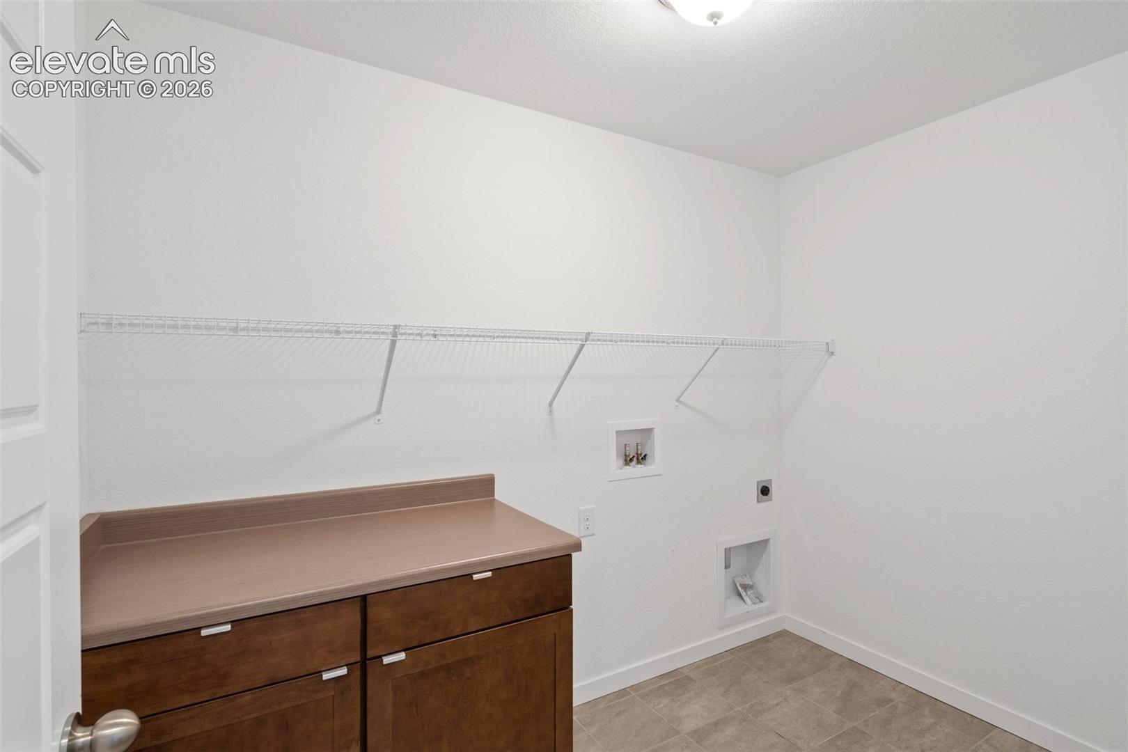 2554 Lakes Edge Drive
