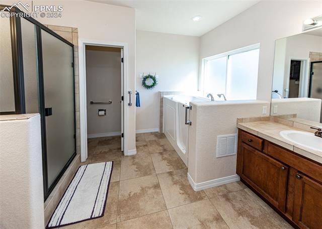 1295 Winterhall Point