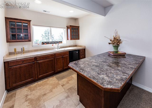 1295 Winterhall Point