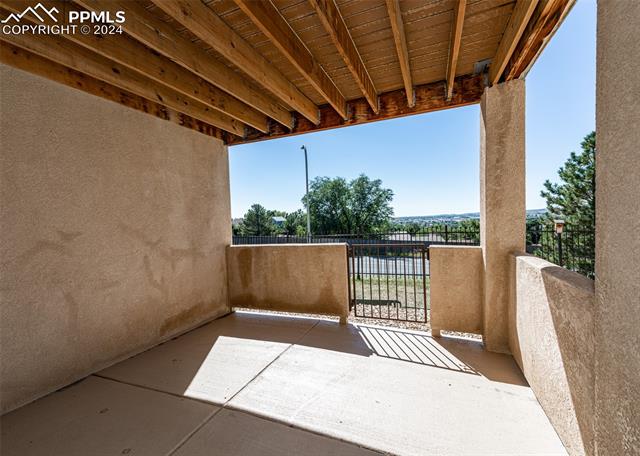 1295 Winterhall Point