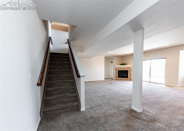 1295 Winterhall Point