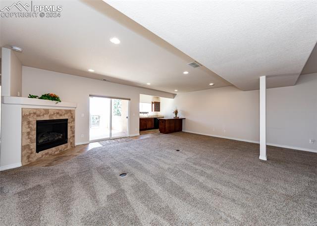 1295 Winterhall Point