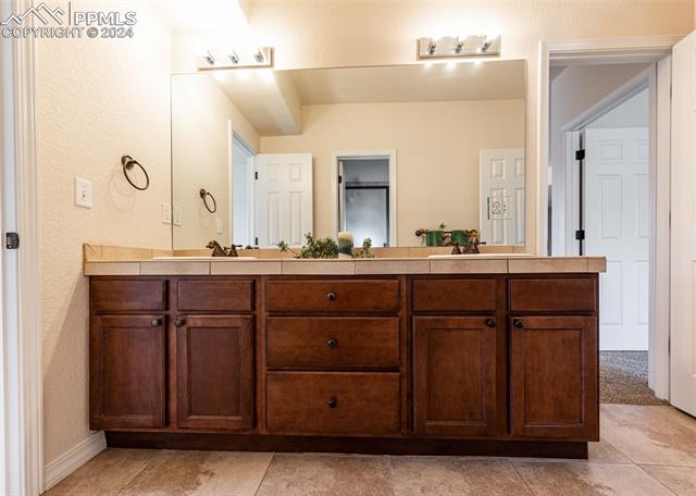 1295 Winterhall Point