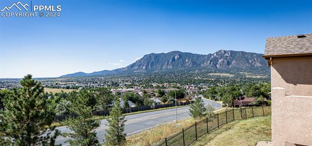 1295 Winterhall Point