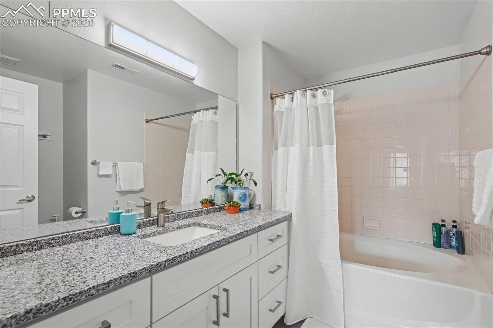 7005 Ash Creek Heights 203