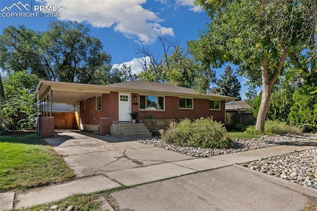 1530 Eagle View Drive